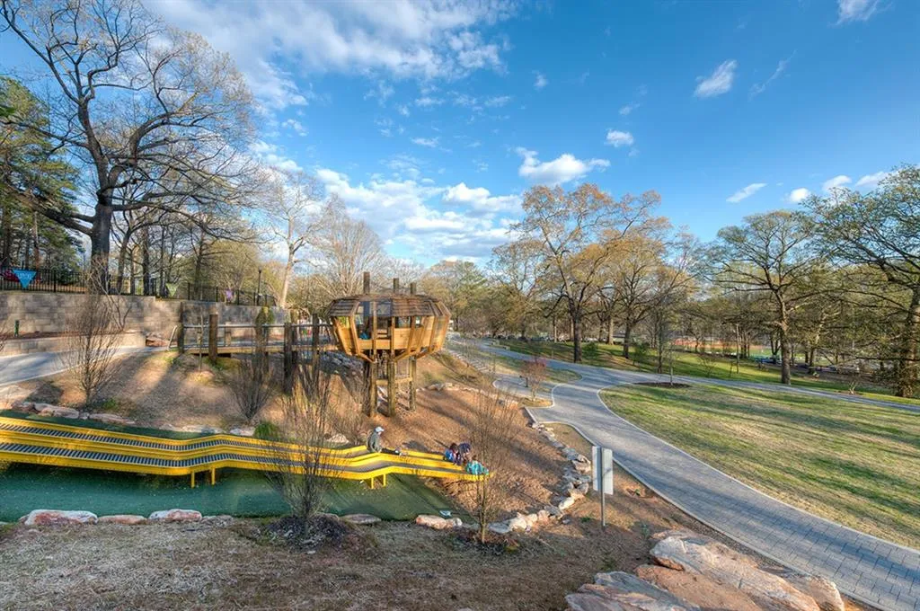 4755 Lafayette Avenue, Atlanta, Georgia 30327, 4 Bedrooms Bedrooms, ,4 BathroomsBathrooms,Residential,Sold,4755 Lafayette Avenue,6855234