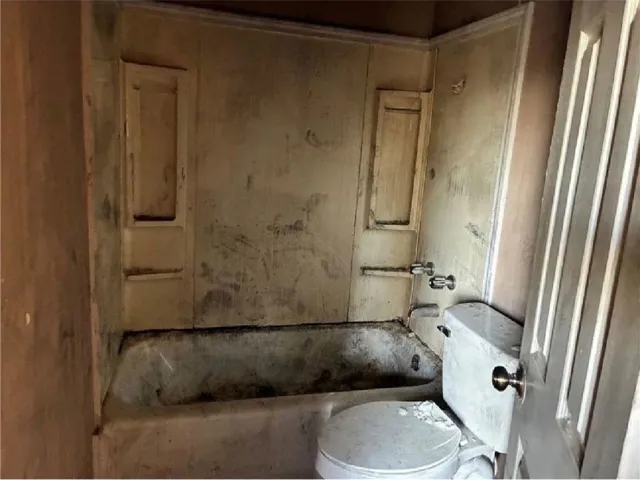 1170