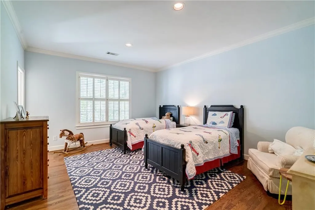 720 Whitemere Court, Atlanta, Georgia 30327, 5 Bedrooms Bedrooms, ,5 BathroomsBathrooms,Residential,Sold,720 Whitemere Court,6738410
