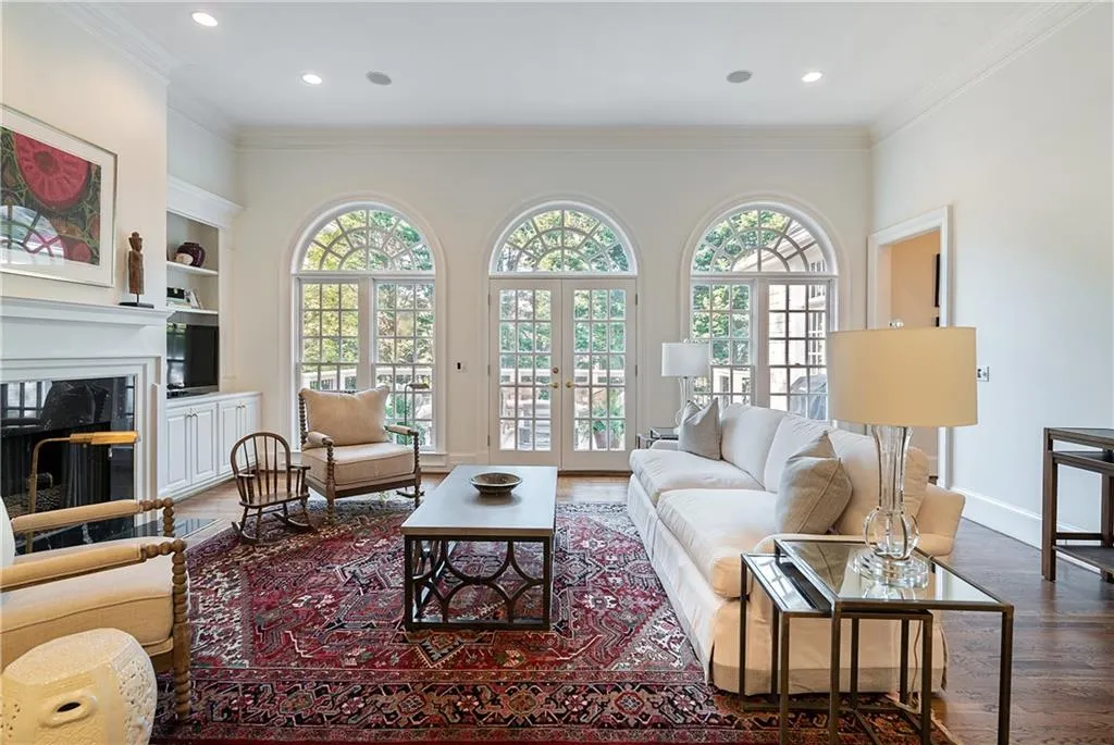 720 Whitemere Court, Atlanta, Georgia 30327, 5 Bedrooms Bedrooms, ,5 BathroomsBathrooms,Residential,Sold,720 Whitemere Court,6738410