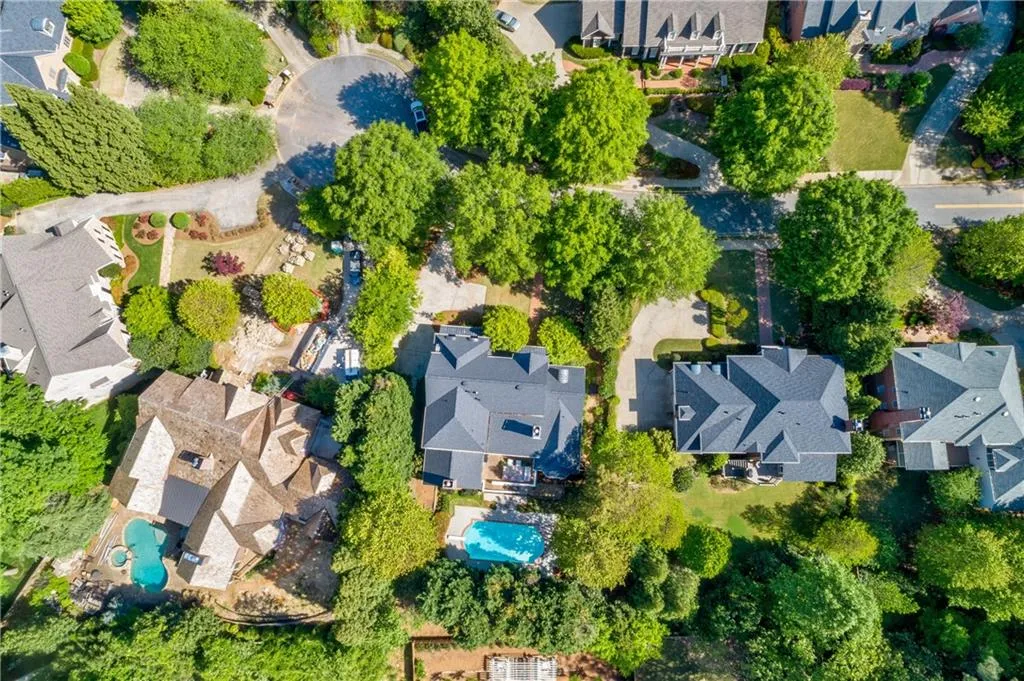 720 Whitemere Court, Atlanta, Georgia 30327, 5 Bedrooms Bedrooms, ,5 BathroomsBathrooms,Residential,Sold,720 Whitemere Court,6738410