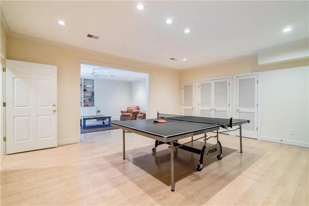 720 Whitemere Court, Atlanta, Georgia 30327, 5 Bedrooms Bedrooms, ,5 BathroomsBathrooms,Residential,Sold,720 Whitemere Court,6738410