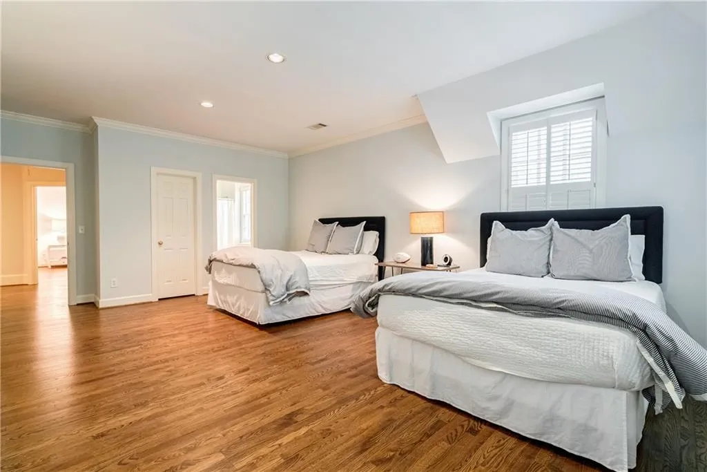 720 Whitemere Court, Atlanta, Georgia 30327, 5 Bedrooms Bedrooms, ,5 BathroomsBathrooms,Residential,Sold,720 Whitemere Court,6738410