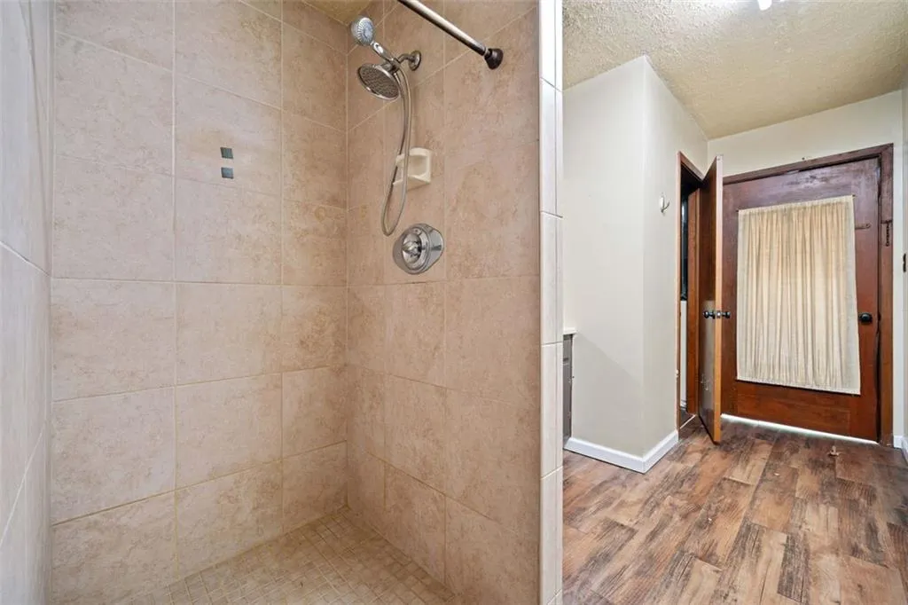 5800 Mitchell Road, Atlanta, Georgia 30328, 4 Bedrooms Bedrooms, ,3 BathroomsBathrooms,Residential,Sold,5800 Mitchell Road,7574868