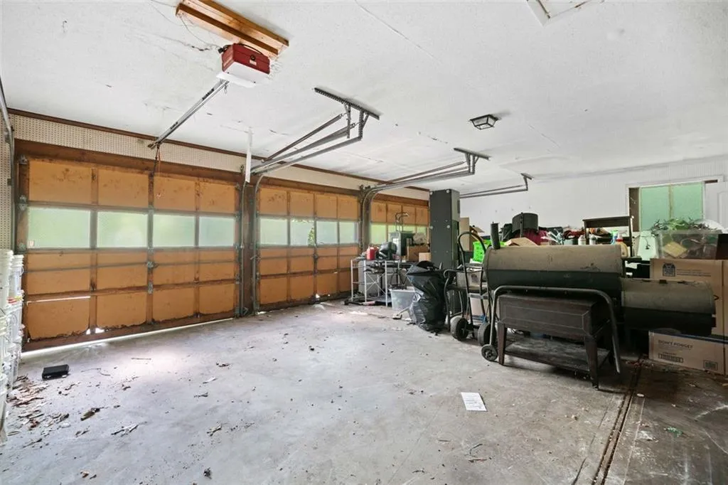 5800 Mitchell Road, Atlanta, Georgia 30328, 4 Bedrooms Bedrooms, ,3 BathroomsBathrooms,Residential,Sold,5800 Mitchell Road,7574868