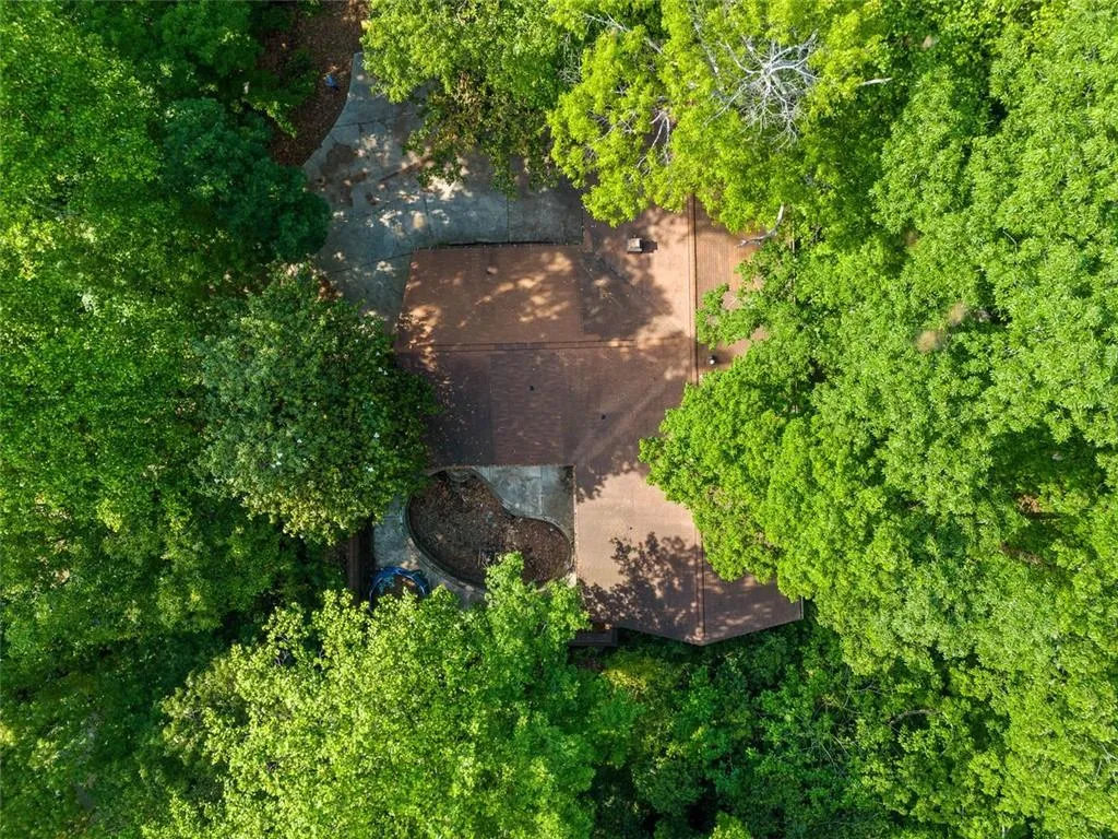 5800 Mitchell Road, Atlanta, Georgia 30328, 4 Bedrooms Bedrooms, ,3 BathroomsBathrooms,Residential,Sold,5800 Mitchell Road,7574868