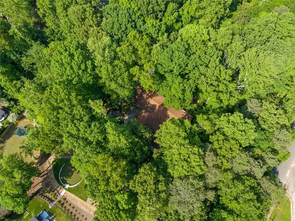 5800 Mitchell Road, Atlanta, Georgia 30328, 4 Bedrooms Bedrooms, ,3 BathroomsBathrooms,Residential,Sold,5800 Mitchell Road,7574868