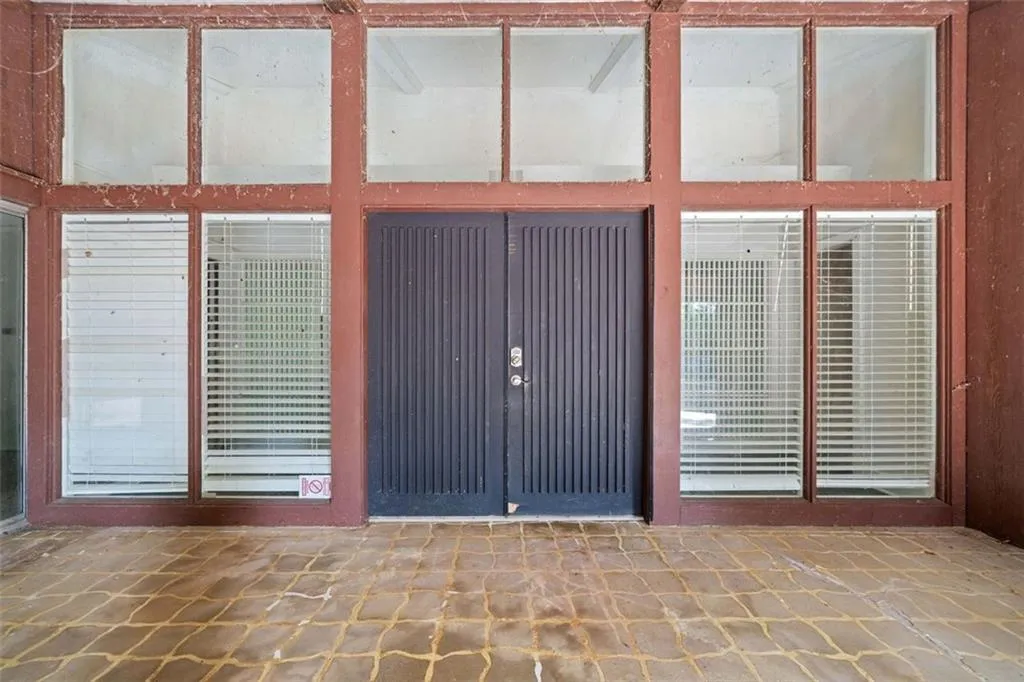 5800 Mitchell Road, Atlanta, Georgia 30328, 4 Bedrooms Bedrooms, ,3 BathroomsBathrooms,Residential,Sold,5800 Mitchell Road,7574868