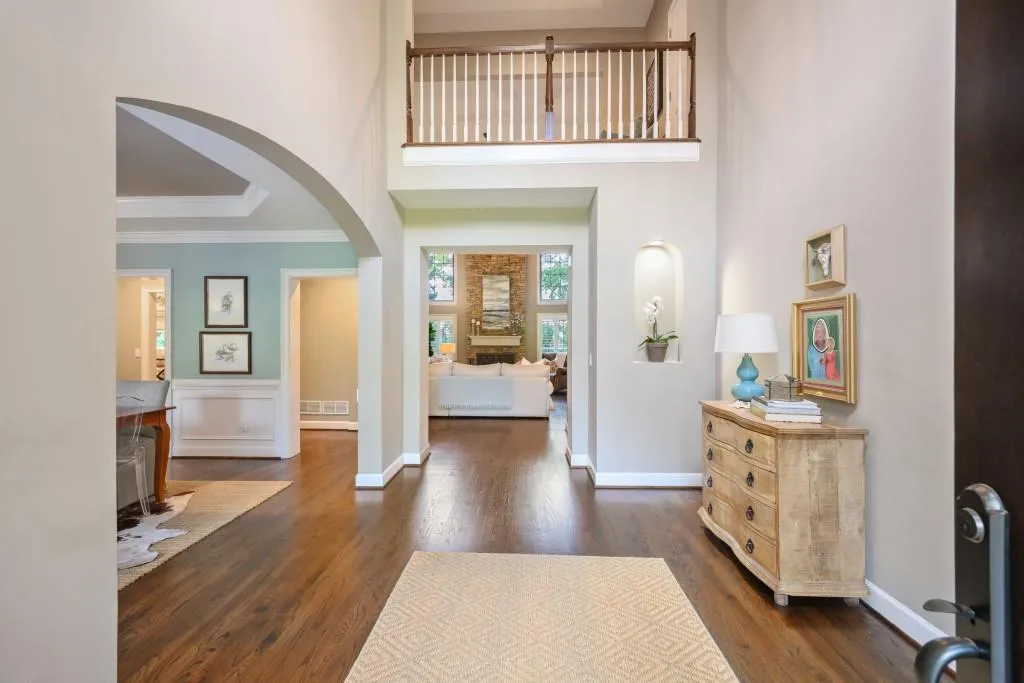 510 Woodmoore Court, Sandy Springs, Georgia 30342, 5 Bedrooms Bedrooms, ,4 BathroomsBathrooms,Residential,Sold,510 Woodmoore Court,6616441