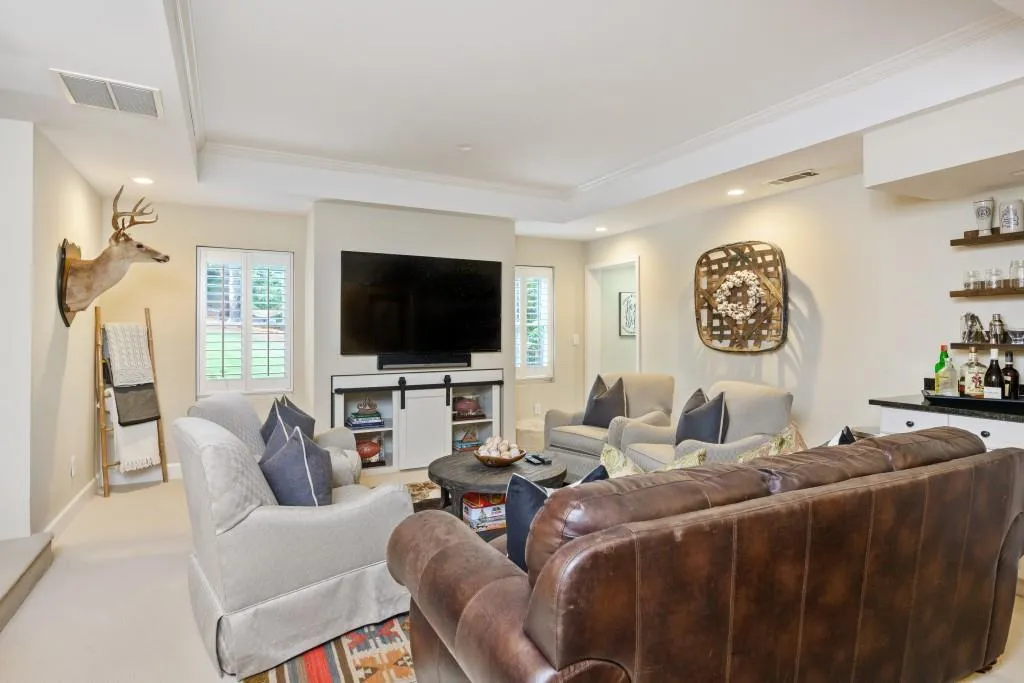 510 Woodmoore Court, Sandy Springs, Georgia 30342, 5 Bedrooms Bedrooms, ,4 BathroomsBathrooms,Residential,Sold,510 Woodmoore Court,6616441