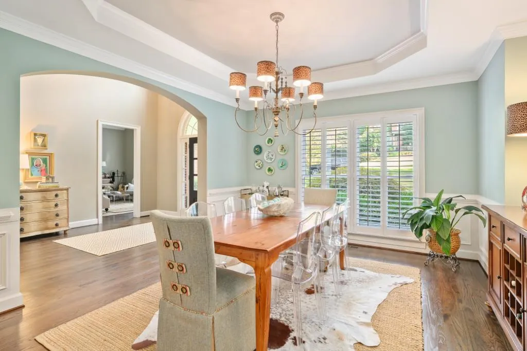510 Woodmoore Court, Sandy Springs, Georgia 30342, 5 Bedrooms Bedrooms, ,4 BathroomsBathrooms,Residential,Sold,510 Woodmoore Court,6616441
