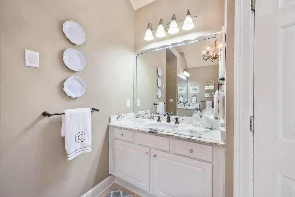 510 Woodmoore Court, Sandy Springs, Georgia 30342, 5 Bedrooms Bedrooms, ,4 BathroomsBathrooms,Residential,Sold,510 Woodmoore Court,6616441