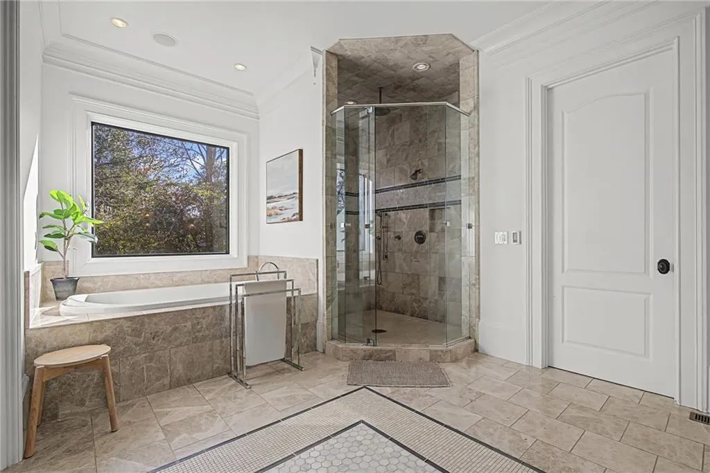 735 Glenairy Drive, Atlanta, Georgia 30328, 6 Bedrooms Bedrooms, ,7 BathroomsBathrooms,Residential,For Sale,735 Glenairy Drive,7712469