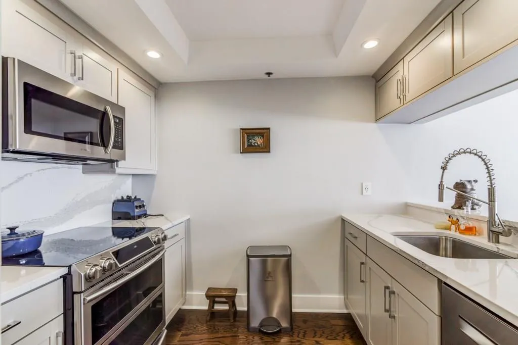 1130 Piedmont Avenue Ne Unit 805, Atlanta, Georgia 30309, 1 Bedroom Bedrooms, ,1 BathroomBathrooms,Residential,Sold,1130 Piedmont Avenue Ne Unit 805,5969135