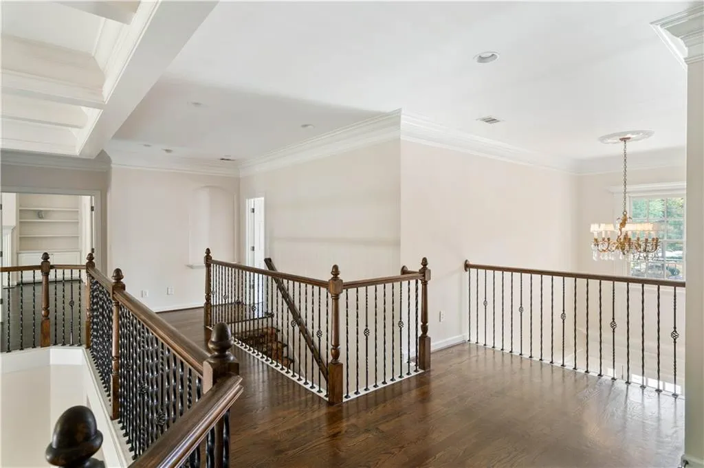 515 Enclave Circle, Atlanta, Georgia 30342, 5 Bedrooms Bedrooms, ,4 BathroomsBathrooms,Residential,Sold,515 Enclave Circle,7131442