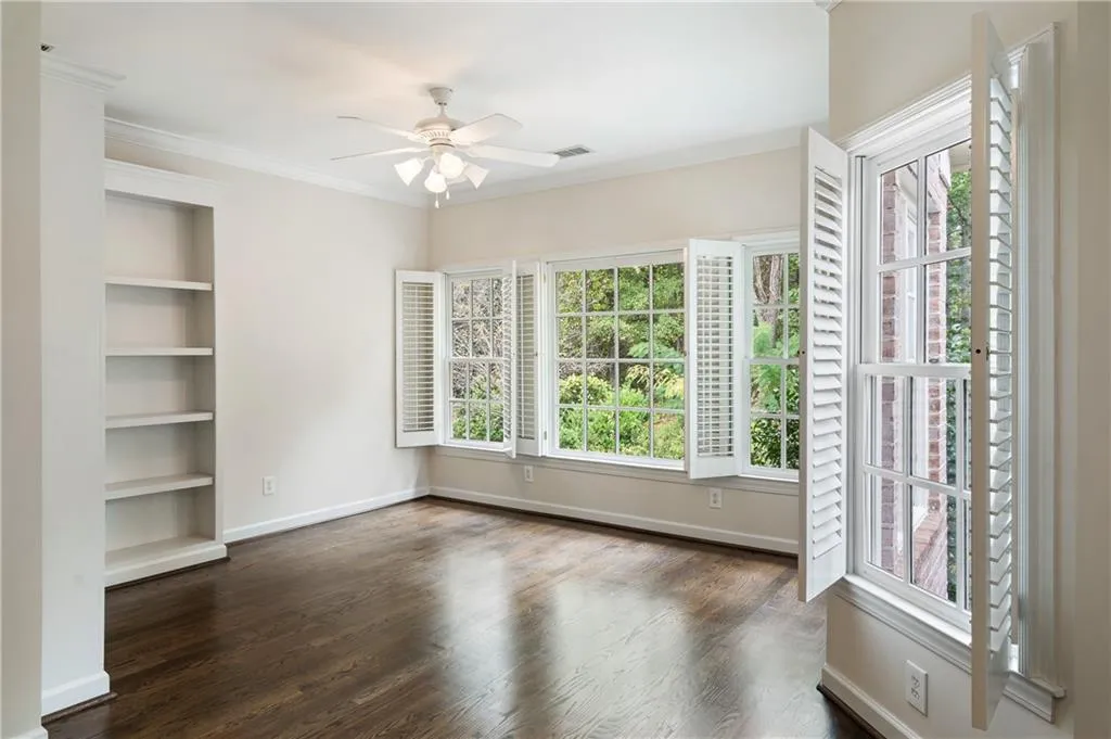 515 Enclave Circle, Atlanta, Georgia 30342, 5 Bedrooms Bedrooms, ,4 BathroomsBathrooms,Residential,Sold,515 Enclave Circle,7131442