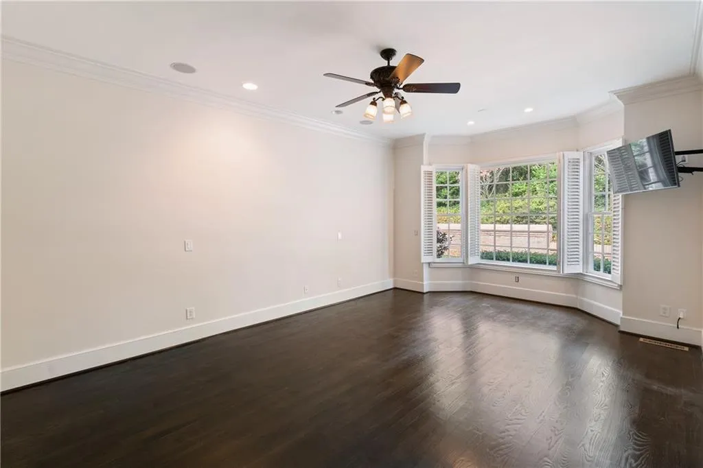 515 Enclave Circle, Atlanta, Georgia 30342, 5 Bedrooms Bedrooms, ,4 BathroomsBathrooms,Residential,Sold,515 Enclave Circle,7131442