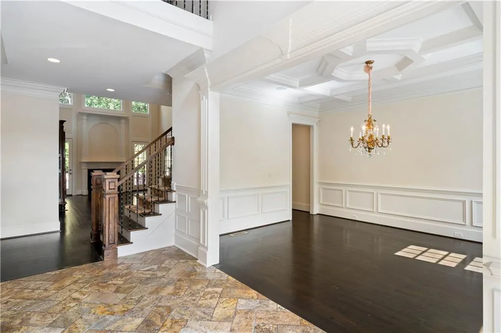 515 Enclave Circle, Atlanta, Georgia 30342, 5 Bedrooms Bedrooms, ,4 BathroomsBathrooms,Residential,Sold,515 Enclave Circle,7131442