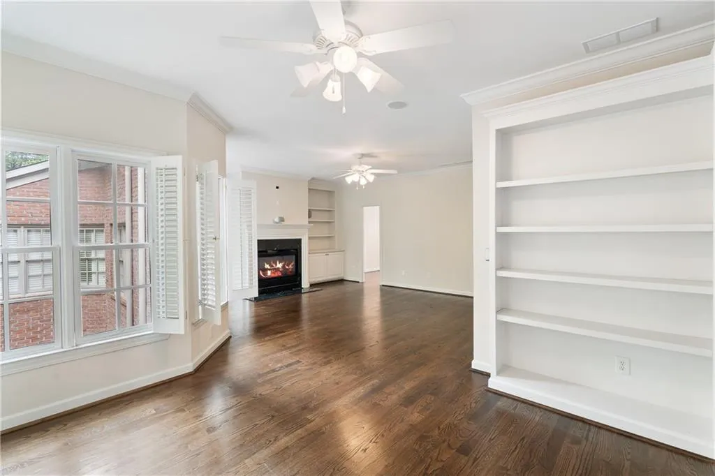 515 Enclave Circle, Atlanta, Georgia 30342, 5 Bedrooms Bedrooms, ,4 BathroomsBathrooms,Residential,Sold,515 Enclave Circle,7131442