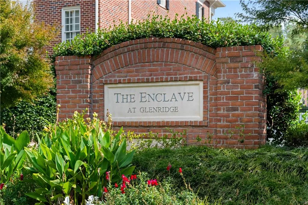 515 Enclave Circle, Atlanta, Georgia 30342, 5 Bedrooms Bedrooms, ,4 BathroomsBathrooms,Residential,Sold,515 Enclave Circle,7131442