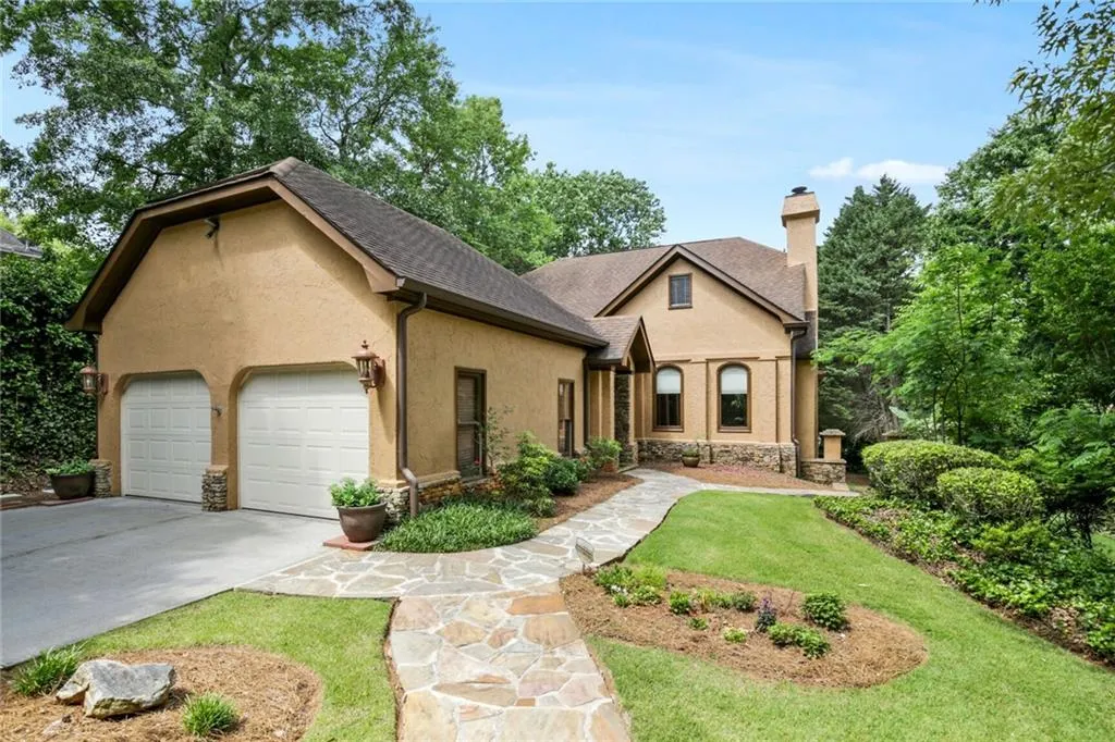 5340 Greenland Road, Sandy Springs, Georgia 30342, 5 Bedrooms Bedrooms, ,3 BathroomsBathrooms,Residential,Sold,5340 Greenland Road,7219848