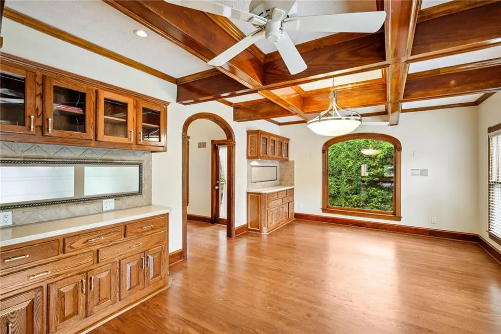 5340 Greenland Road, Sandy Springs, Georgia 30342, 5 Bedrooms Bedrooms, ,3 BathroomsBathrooms,Residential,Sold,5340 Greenland Road,7219848