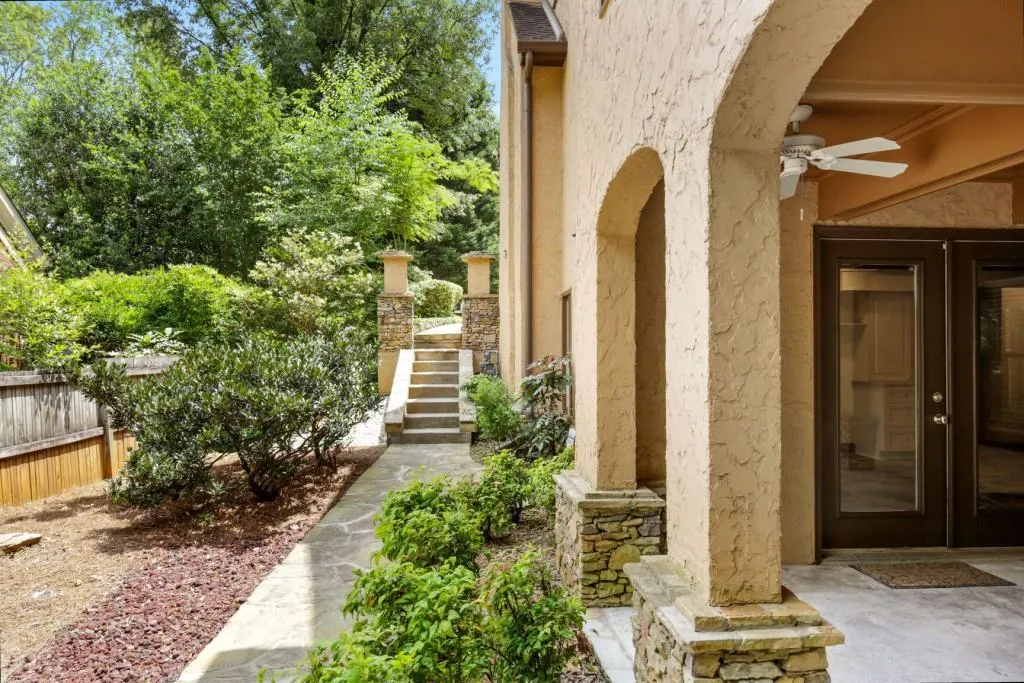 5340 Greenland Road, Sandy Springs, Georgia 30342, 5 Bedrooms Bedrooms, ,3 BathroomsBathrooms,Residential,Sold,5340 Greenland Road,7219848