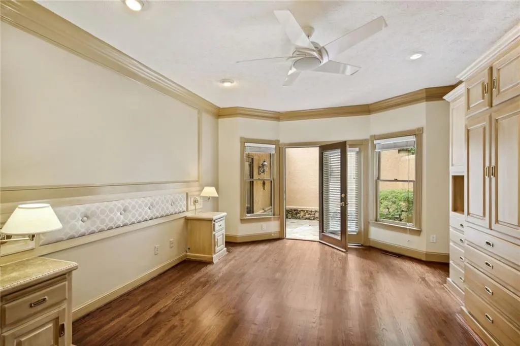 5340 Greenland Road, Sandy Springs, Georgia 30342, 5 Bedrooms Bedrooms, ,3 BathroomsBathrooms,Residential,Sold,5340 Greenland Road,7219848