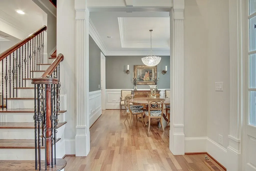 4790 E Conway Drive Nw, Atlanta, Georgia 30327, 5 Bedrooms Bedrooms, ,6 BathroomsBathrooms,Residential,Sold,4790 E Conway Drive Nw,6722932