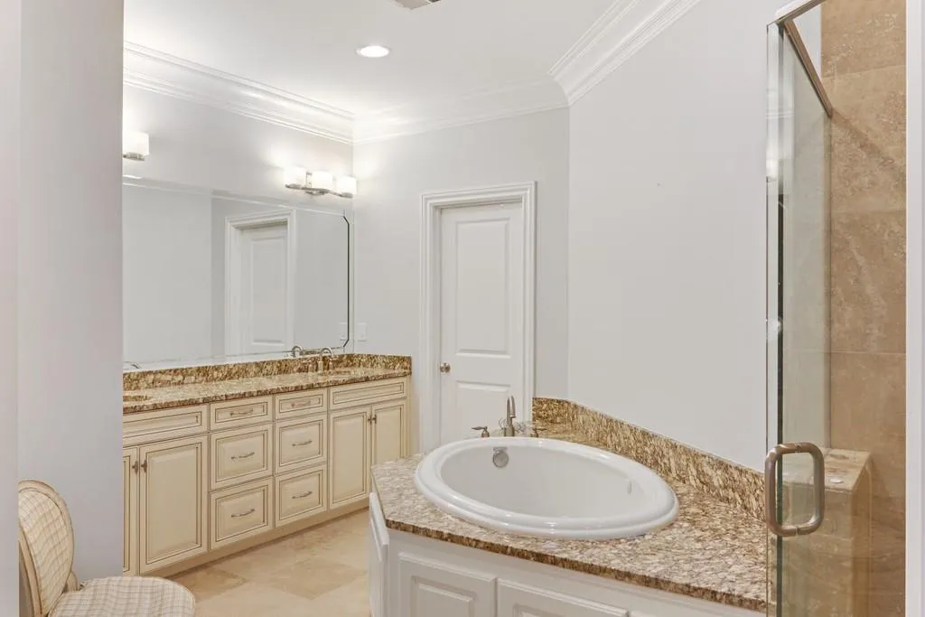 4790 E Conway Drive Nw, Atlanta, Georgia 30327, 5 Bedrooms Bedrooms, ,6 BathroomsBathrooms,Residential,Sold,4790 E Conway Drive Nw,6722932