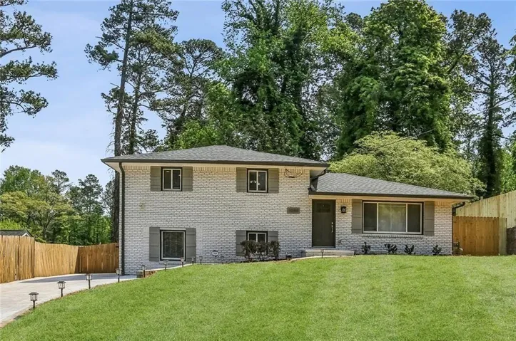 1888 La Mesa, Decatur, Georgia 30032