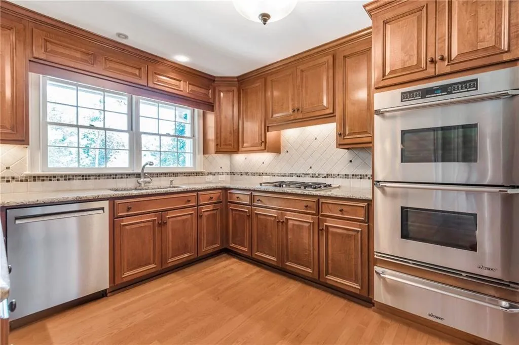 105 River Landing, Atlanta, Georgia 30350, 5 Bedrooms Bedrooms, ,4 BathroomsBathrooms,Residential,Sold,105 River Landing,7443840