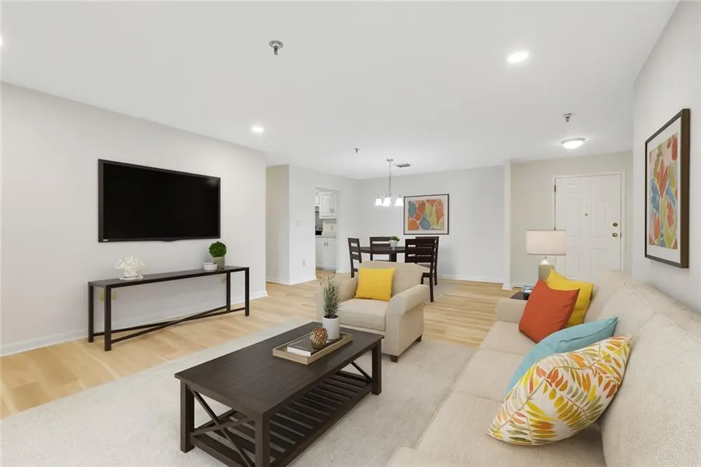 300 Johnson Ferry Road Unit B103, Atlanta, Georgia 30328, 2 Bedrooms Bedrooms, ,2 BathroomsBathrooms,Residential,For Sale,300 Johnson Ferry Road Unit B103,7657589