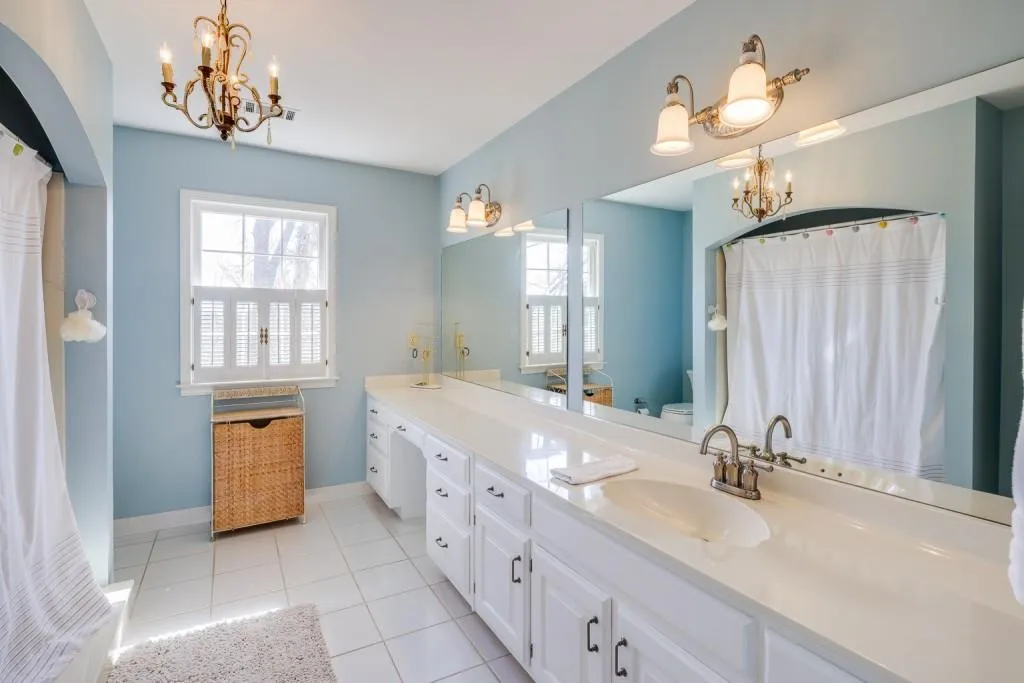 305 Cannady Court, Sandy Springs, Georgia 30350, 5 Bedrooms Bedrooms, ,3 BathroomsBathrooms,Residential,Sold,305 Cannady Court,7032827