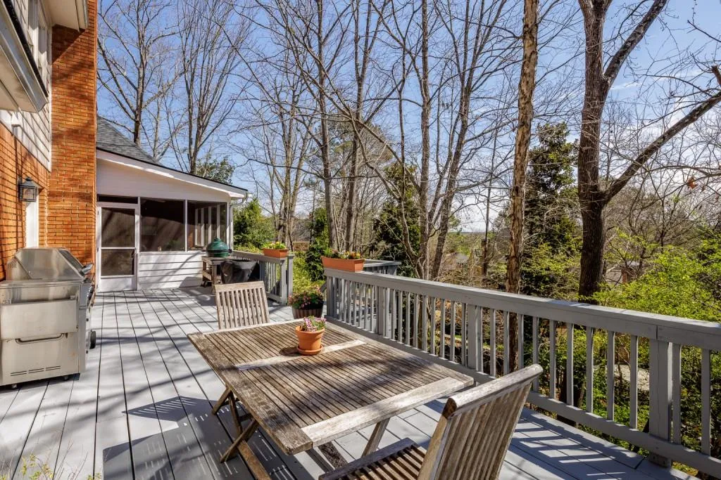 305 Cannady Court, Sandy Springs, Georgia 30350, 5 Bedrooms Bedrooms, ,3 BathroomsBathrooms,Residential,Sold,305 Cannady Court,7032827