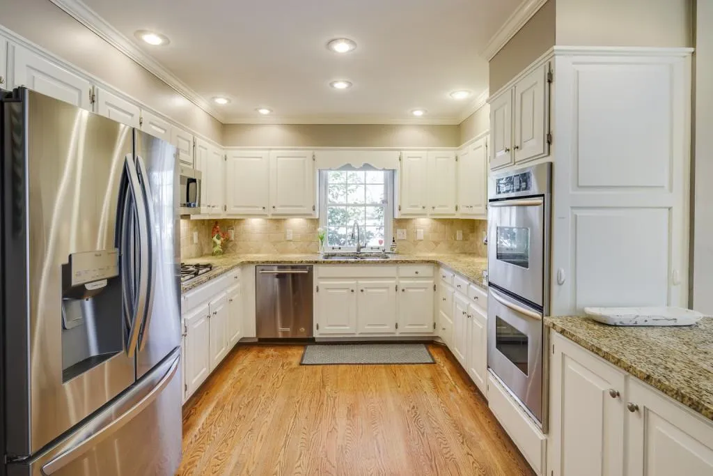 305 Cannady Court, Sandy Springs, Georgia 30350, 5 Bedrooms Bedrooms, ,3 BathroomsBathrooms,Residential,Sold,305 Cannady Court,7032827