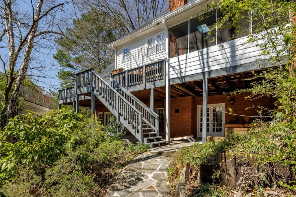 305 Cannady Court, Sandy Springs, Georgia 30350, 5 Bedrooms Bedrooms, ,3 BathroomsBathrooms,Residential,Sold,305 Cannady Court,7032827