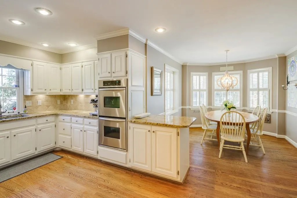 305 Cannady Court, Sandy Springs, Georgia 30350, 5 Bedrooms Bedrooms, ,3 BathroomsBathrooms,Residential,Sold,305 Cannady Court,7032827