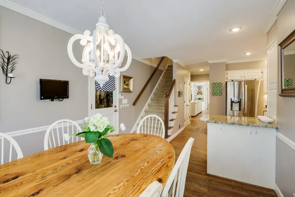 305 Cannady Court, Sandy Springs, Georgia 30350, 5 Bedrooms Bedrooms, ,3 BathroomsBathrooms,Residential,Sold,305 Cannady Court,7032827