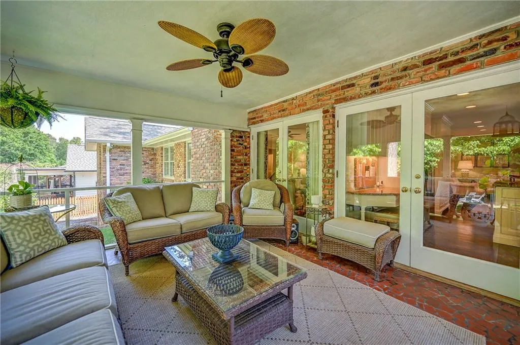 6840 Heathfield Drive, Sandy Springs, Georgia 30328, 5 Bedrooms Bedrooms, ,3 BathroomsBathrooms,Residential,Sold,6840 Heathfield Drive,7215649
