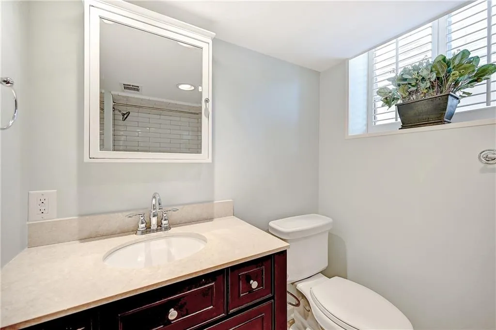6840 Heathfield Drive, Sandy Springs, Georgia 30328, 5 Bedrooms Bedrooms, ,3 BathroomsBathrooms,Residential,Sold,6840 Heathfield Drive,7215649