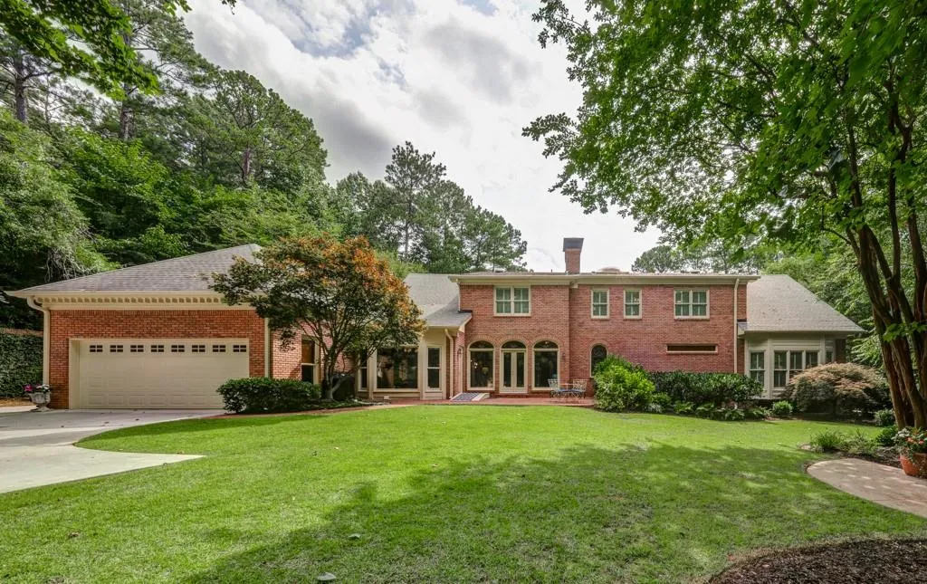 5490 Glen Errol Road, Sandy Springs, Georgia 30327, 4 Bedrooms Bedrooms, ,5 BathroomsBathrooms,Residential,Sold,5490 Glen Errol Road,6759908