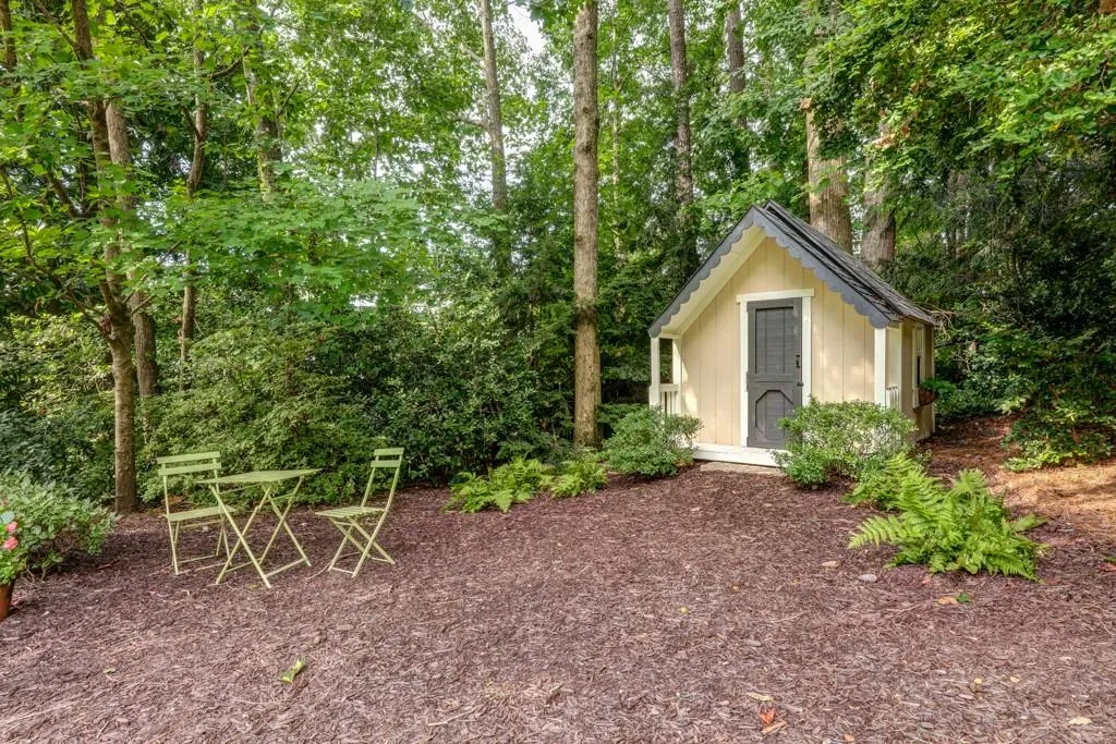 5490 Glen Errol Road, Sandy Springs, Georgia 30327, 4 Bedrooms Bedrooms, ,5 BathroomsBathrooms,Residential,Sold,5490 Glen Errol Road,6759908