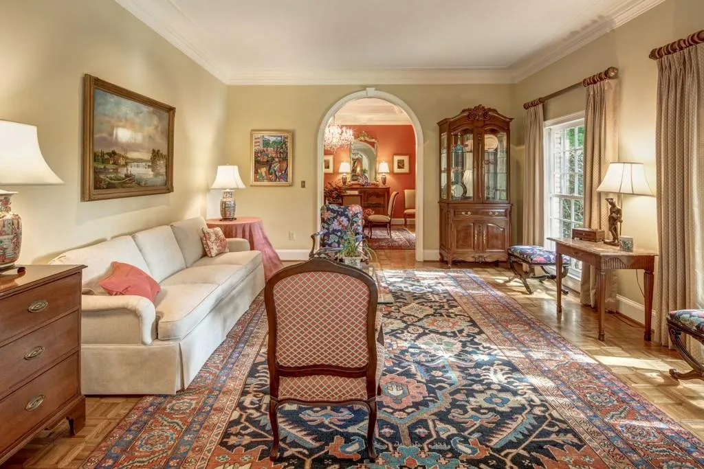 5490 Glen Errol Road, Sandy Springs, Georgia 30327, 4 Bedrooms Bedrooms, ,5 BathroomsBathrooms,Residential,Sold,5490 Glen Errol Road,6759908