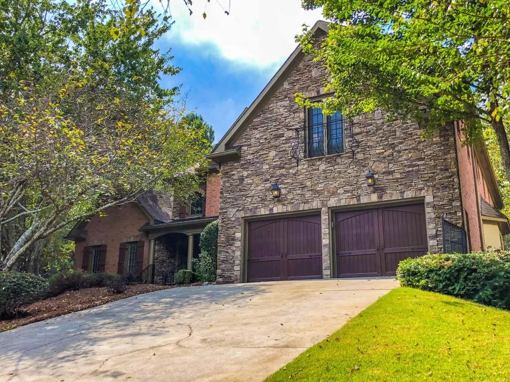 5150 Falcon Chase Lane, Sandy Springs, Georgia 30342, 5 Bedrooms Bedrooms, ,4 BathroomsBathrooms,Residential,Sold,5150 Falcon Chase Lane,6511120
