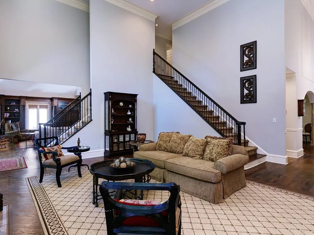 5150 Falcon Chase Lane, Sandy Springs, Georgia 30342, 5 Bedrooms Bedrooms, ,4 BathroomsBathrooms,Residential,Sold,5150 Falcon Chase Lane,6511120