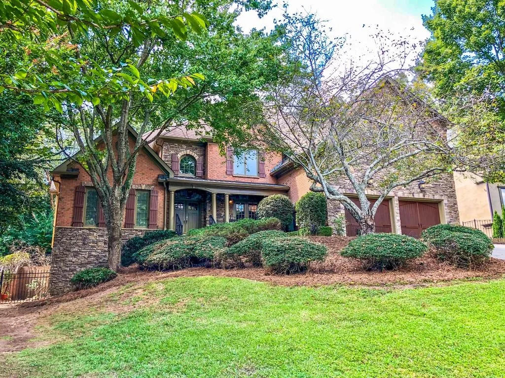 5150 Falcon Chase Lane, Sandy Springs, Georgia 30342, 5 Bedrooms Bedrooms, ,4 BathroomsBathrooms,Residential,Sold,5150 Falcon Chase Lane,6511120