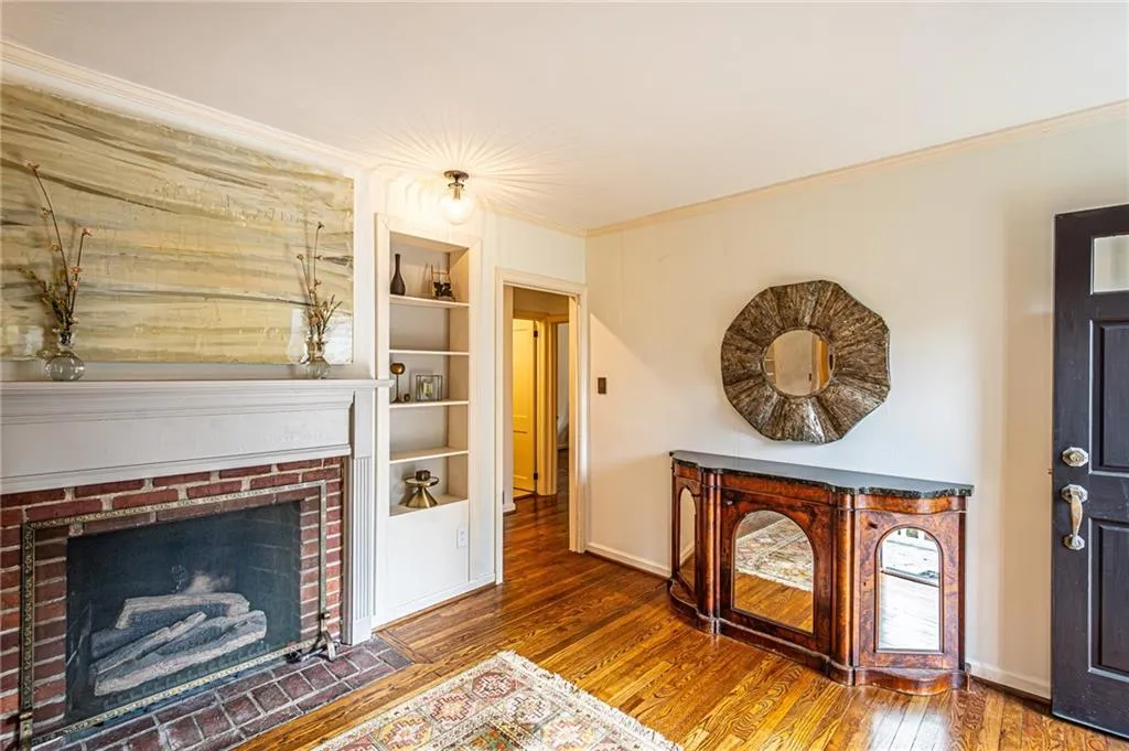 205 Old Ivy Road Ne, Atlanta, Georgia 30342, 3 Bedrooms Bedrooms, 0 ,2 BathroomsBathrooms,Residential,For Sale,205 Old Ivy Road Ne,7720613