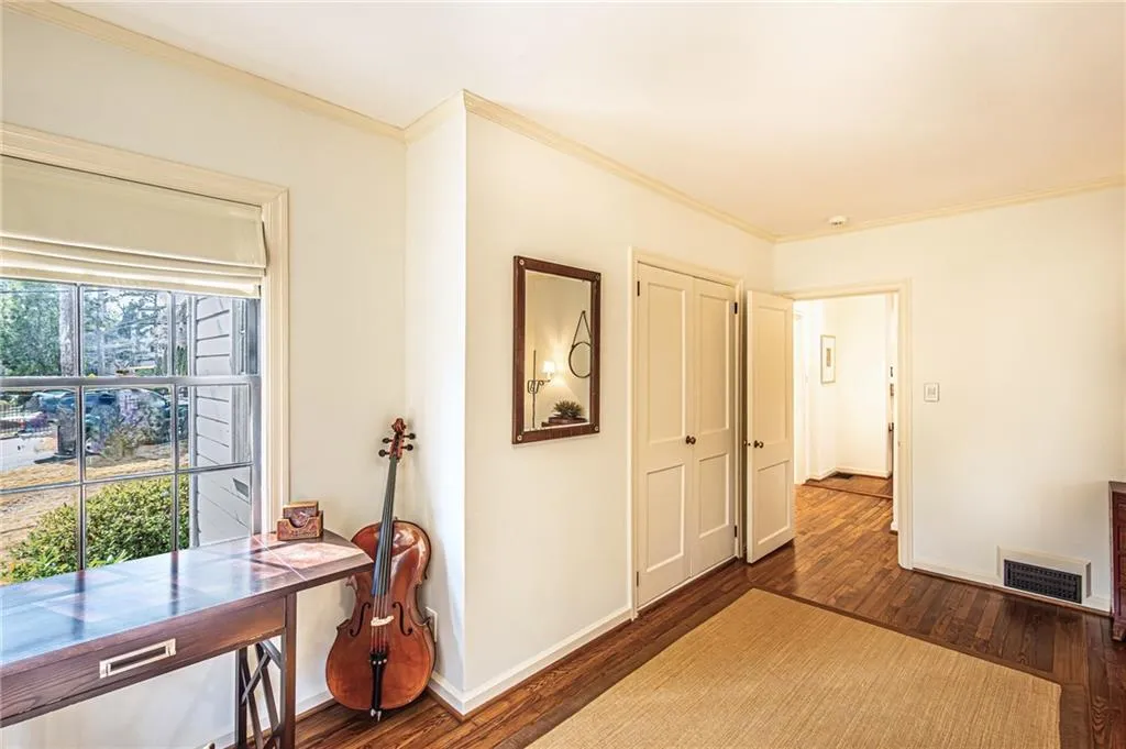 205 Old Ivy Road Ne, Atlanta, Georgia 30342, 3 Bedrooms Bedrooms, 0 ,2 BathroomsBathrooms,Residential,For Sale,205 Old Ivy Road Ne,7720613