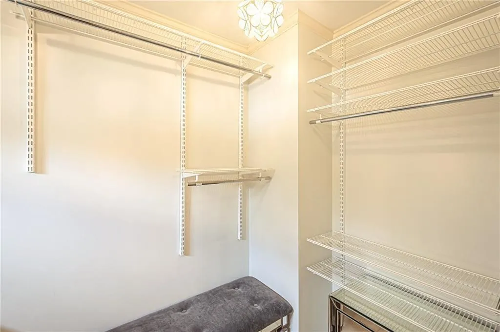 205 Old Ivy Road Ne, Atlanta, Georgia 30342, 3 Bedrooms Bedrooms, 0 ,2 BathroomsBathrooms,Residential,For Sale,205 Old Ivy Road Ne,7720613